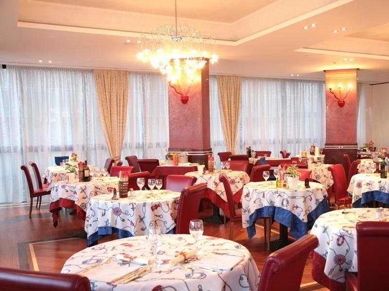 Hotel Nautico Riccione Exterior photo